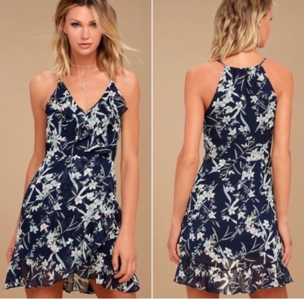 Lulu's Navy Floral Mini Chiffon Dress With a Ruffle V-Neck Size M